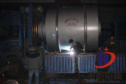 ���ˌ�ɳ�Ӻ�əC(j��)�O(sh��)��Ͳ�w�M(j��n)�й̶�